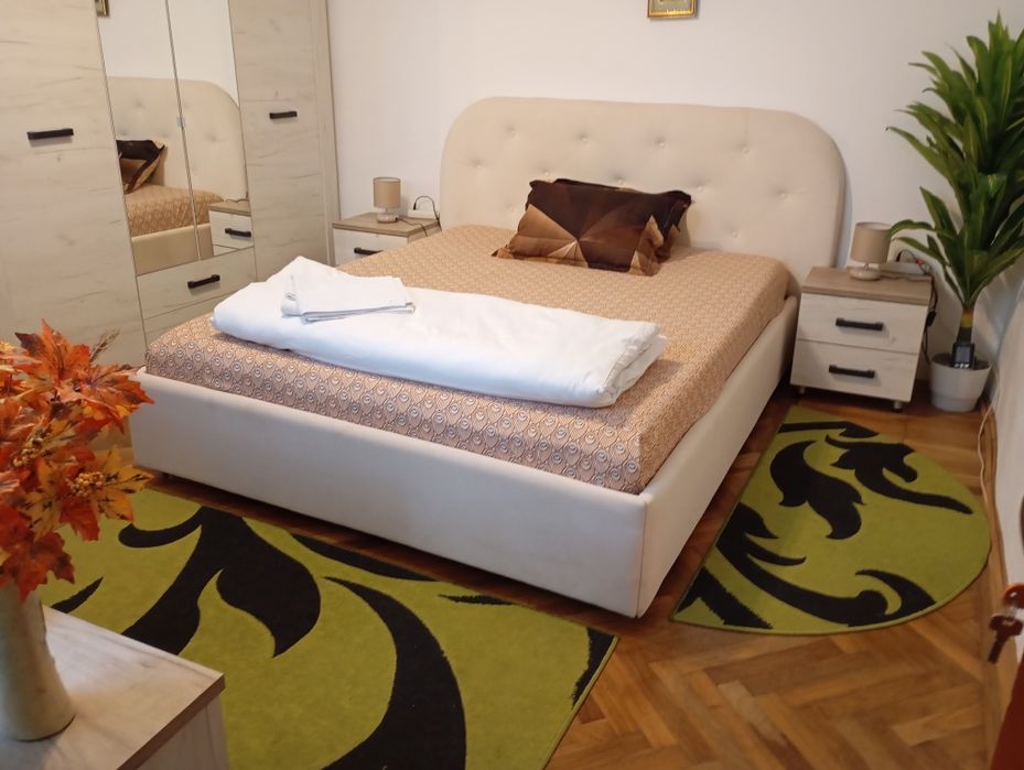 Cazare turism, cursuri Ceronav, evenimente, tranzit.