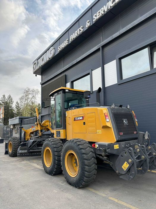 Грейдер XCMG GR165