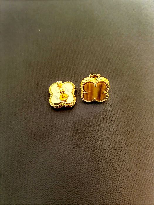 Дамски обеци Van Cleef & Arpels VCA Vintage Alhambra earrings