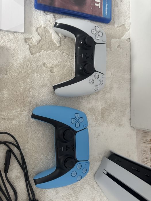 PlayStation 5 Slim, Garantie, 1Tb, 2 Manete + 1 Joc + Statie incarcare