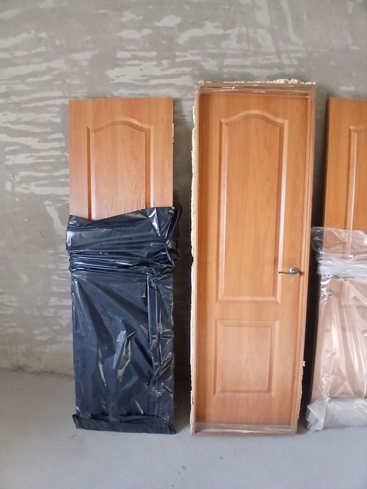 Меж комнатные двери б/у