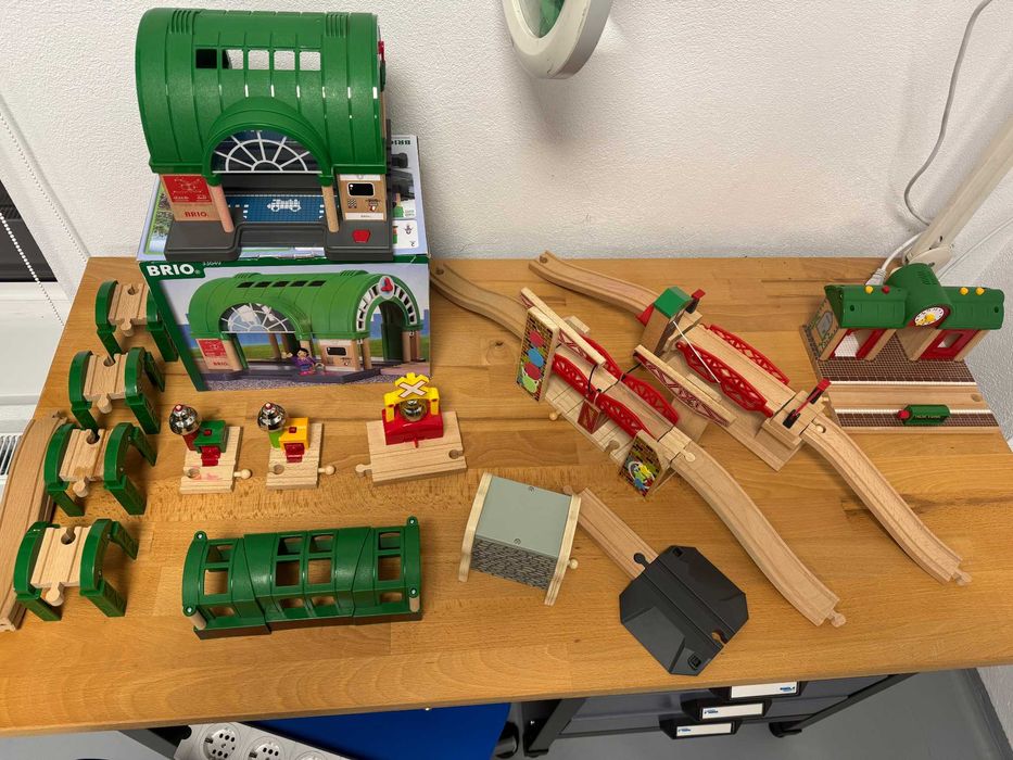 Trenulete si vagoane Brio