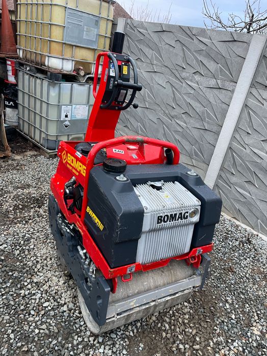 Cilindru/Placă compactoare 750kg de Inchiriat