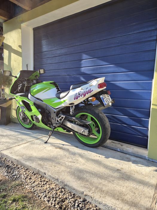 Kawasaki ninja zx6r