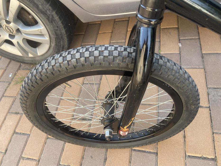 Bicicleta BMX pentru copii