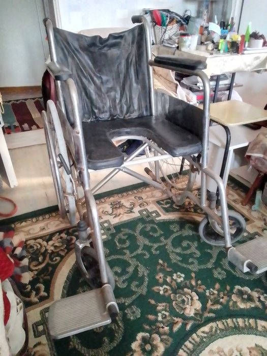 Инвалидная коляска прогулочная