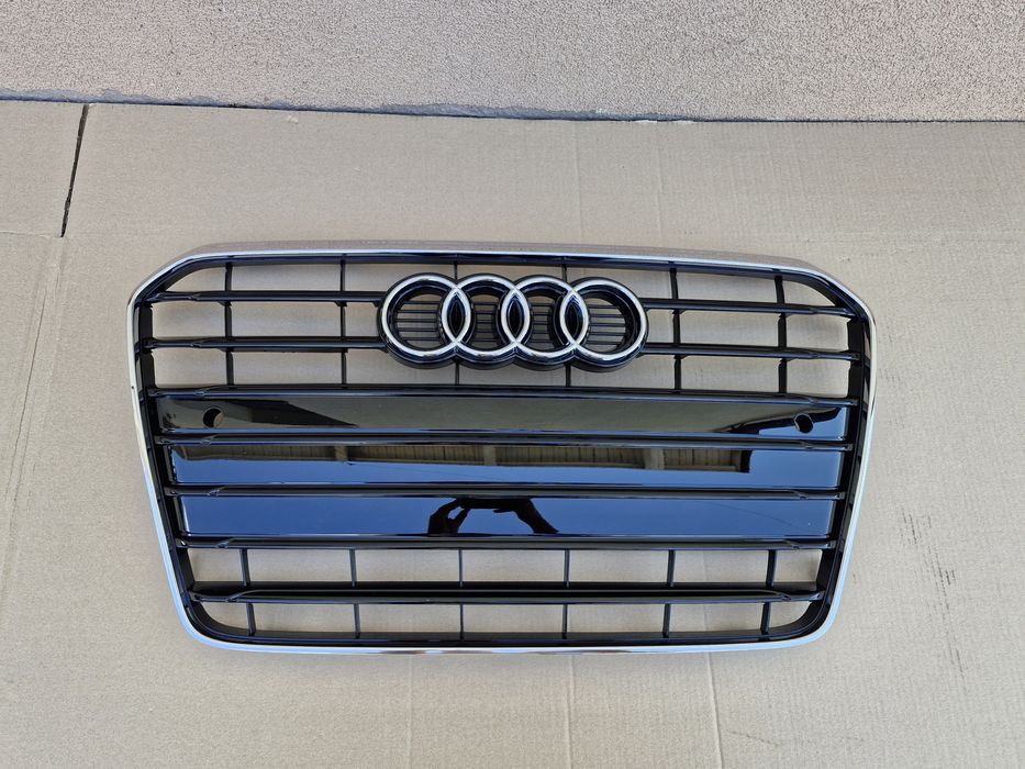 Grila centrala Audi A5 facelift 2011-2016 cu senzori