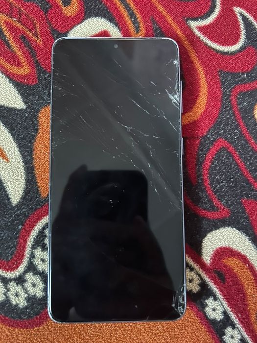 Продам samsung s21 5g