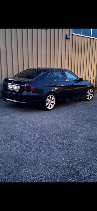 Vând BMW SERIA 3 E90