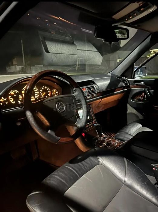 Срочно продам машину Меrsedes600