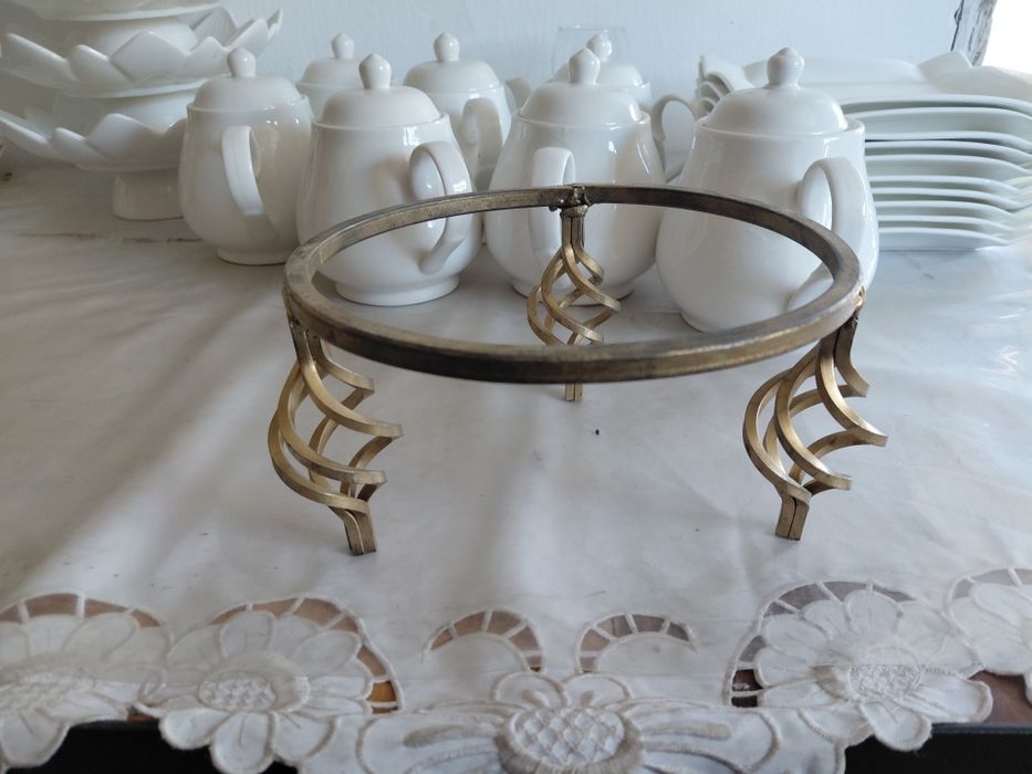 Продам посуду в отличном состоянии