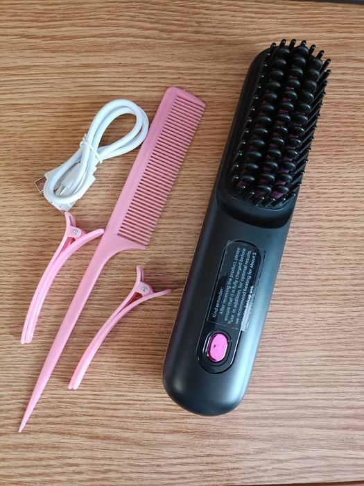 Продам расческу-выпрямитель.