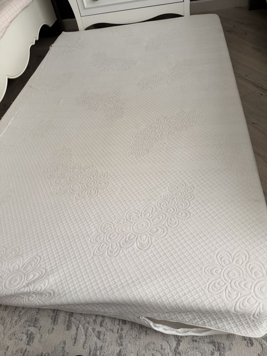 Продам латексный матрас