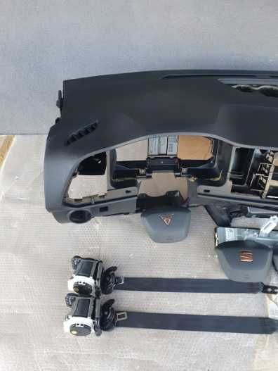 Seat Ateca - kit airbag / plansa de bord / set centuri de siguranta
