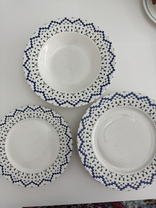 Тарелки из фарфора