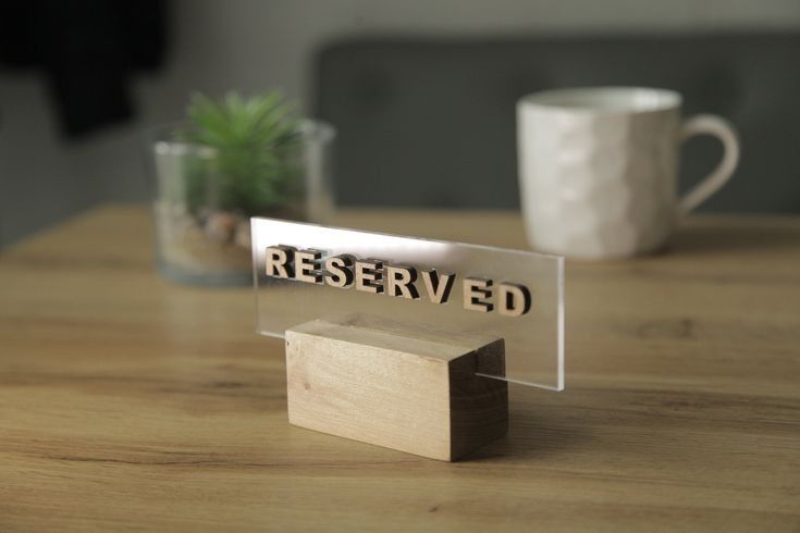 Резерв | Reserved настольная табличка, бронь табличка