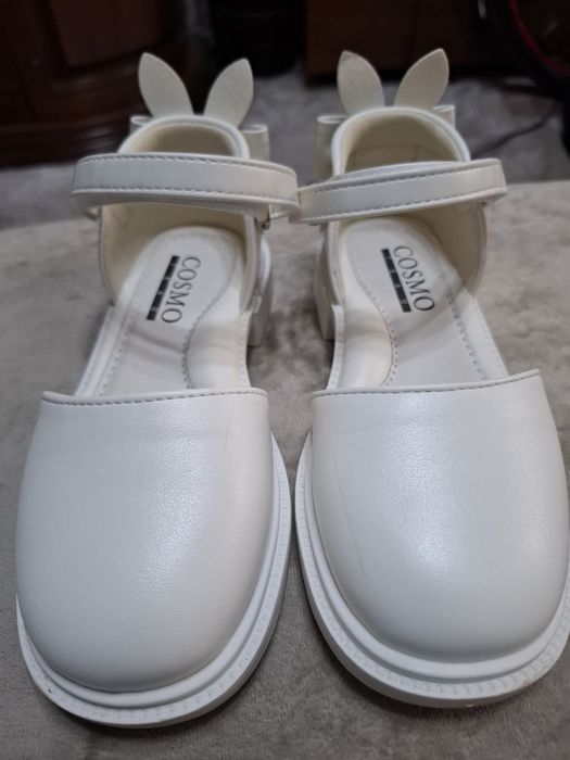 Туфли белые для девочки