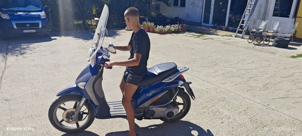 Скутер Piaggio Liberty 125