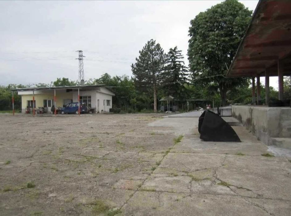 Продава се Склад в Полски Тръмбеш - 8000 кв.м за 43 €/кв.м - Снимка #8