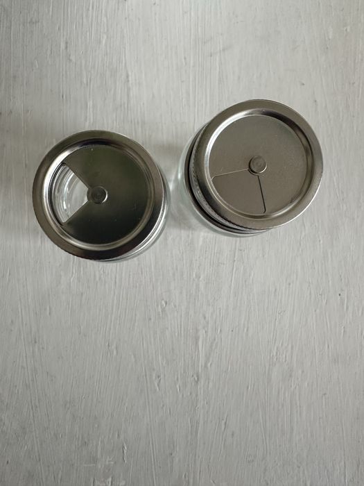 Солници IKEA 2 бр. за 2.99 лв. общо