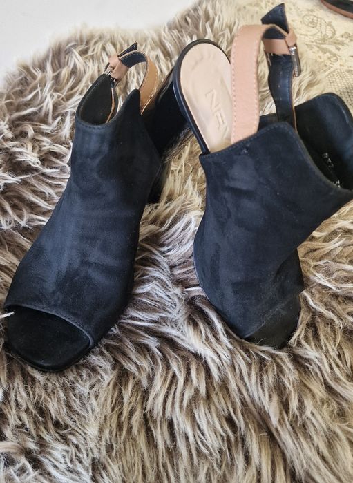 Дамски елегантни сандали