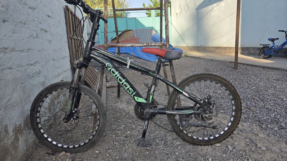 Ведосипед для мальчиков и девочек