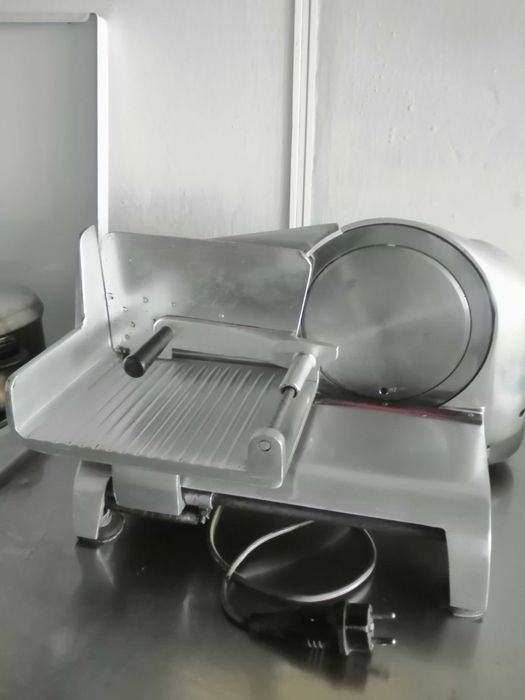 Слайсер/колбасорезачка