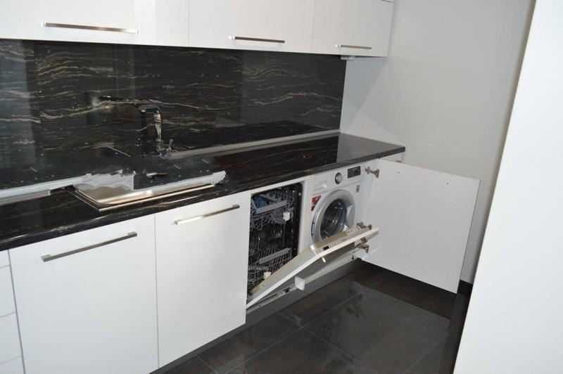 Продава се Тристаен апартамент в София, Студентски град - 95 кв.м за 2037 €/кв.м - Снимка #4