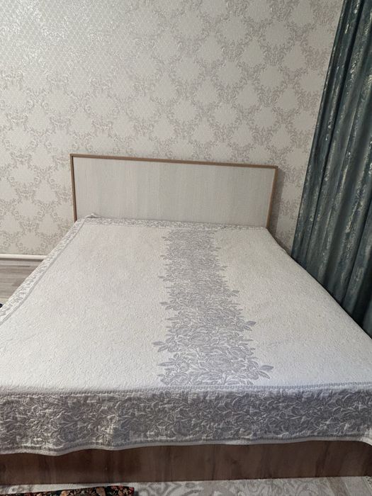 Диван сатылады таза