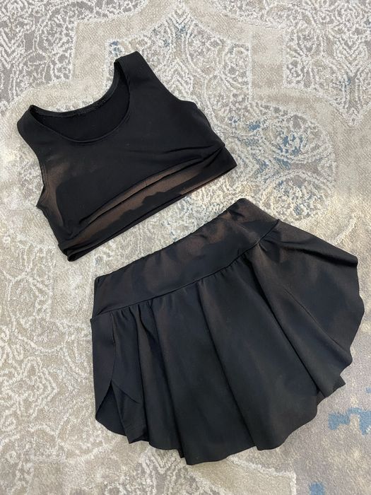 Комплект одежды для бальных танцев.