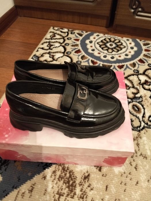 Школьные туфли для девочки