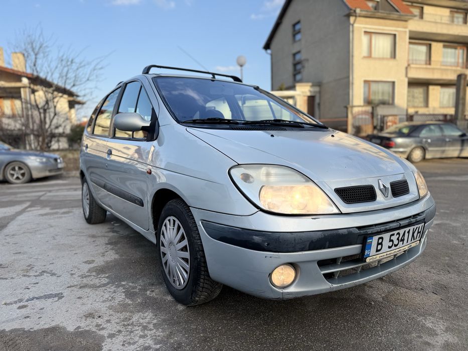 Renault Scenic 1.6 Бензин Климатик 2002г Нови гуми Всичко платено
