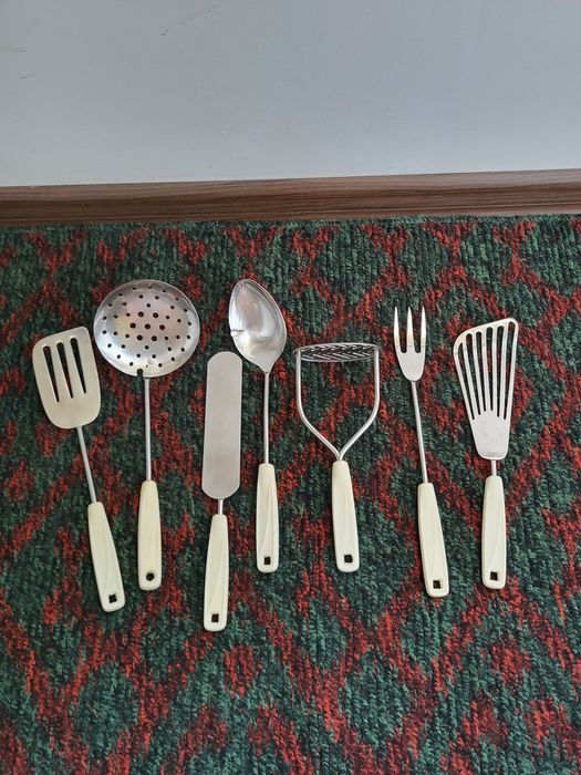 Кухонные принадлежности.