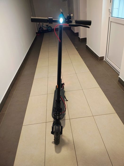 Trotineta electrica XIAOMI MI PRO 2 ca noua- cu rulaj 290 km.