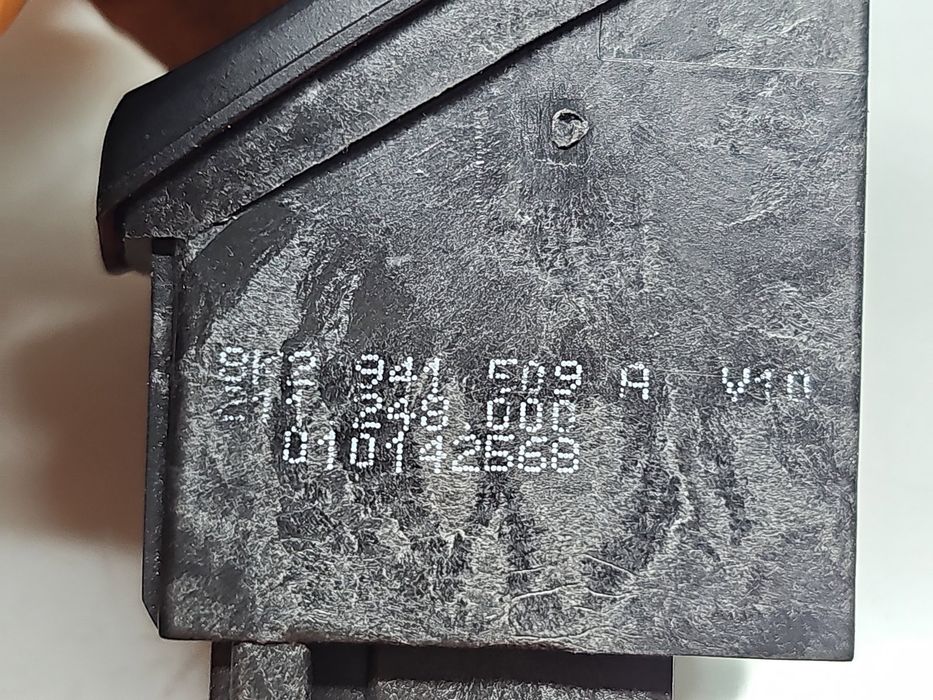 Buton avarii AUDI A4 (8K2, B8) [Fabr 2008-2015] 8K2941509A