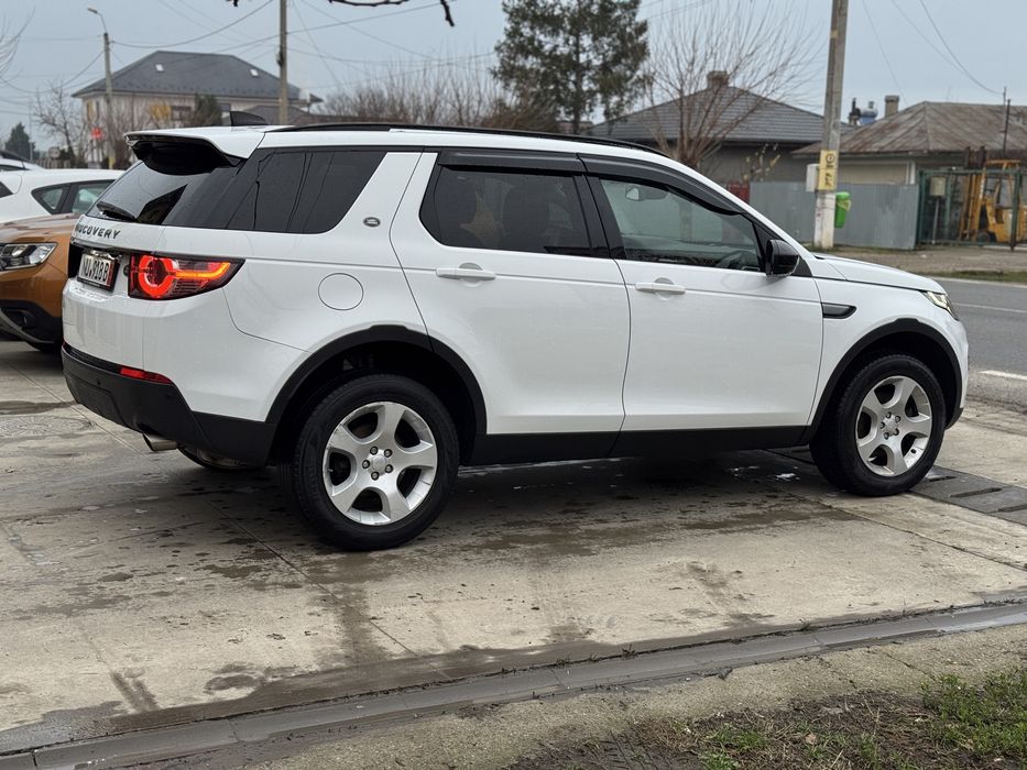 Land Rover Discovery Sport • An 2017 • 2.0D • 150 CP • Recent Adus