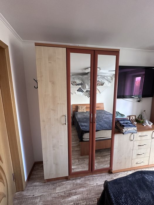 Продам 2 шкафа без камода