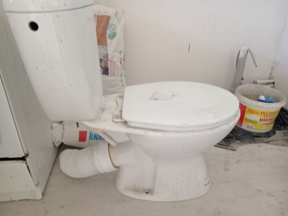 продаю унитаз бу