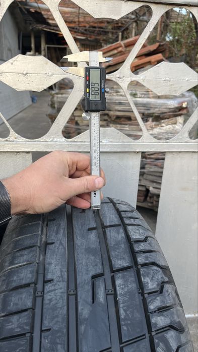 Комплект нови летни гуми 245 45 18 за BMW