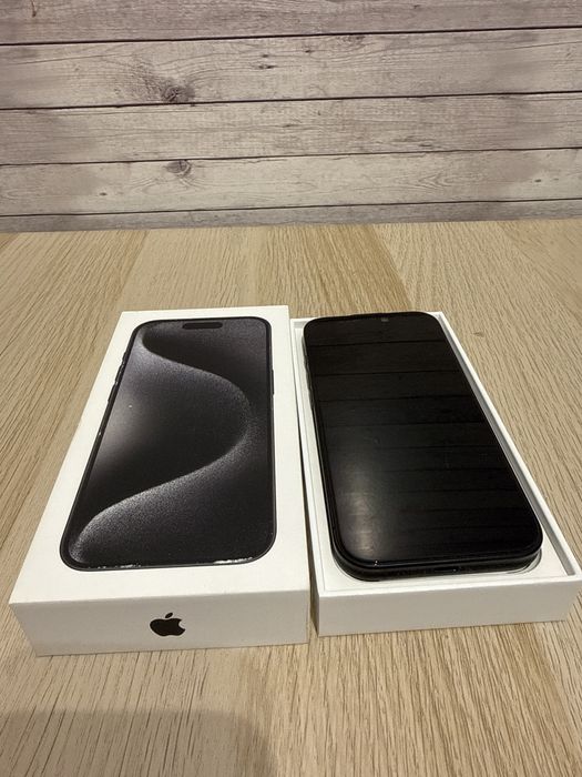 iPhone 15 Pro 128GB в цвят Black Titanium!