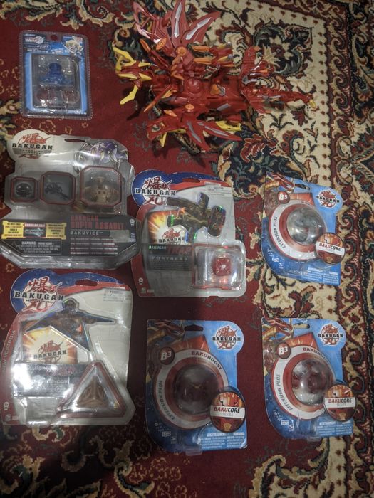 Продам бакуган из старых сезонов