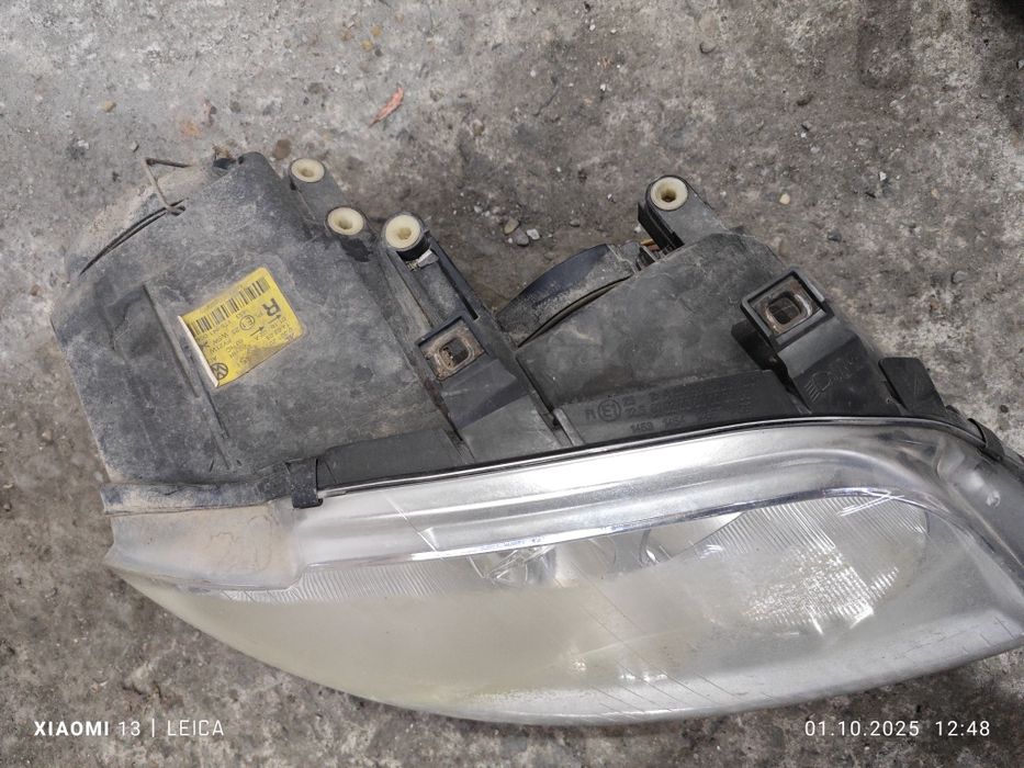 Фарове Volkswagen Touran