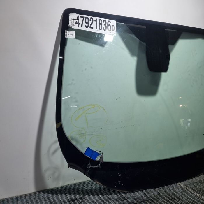 Parbriz Ford Kuga II - 4 Usi (1506) Cu încălzire Și senzor de ploaie