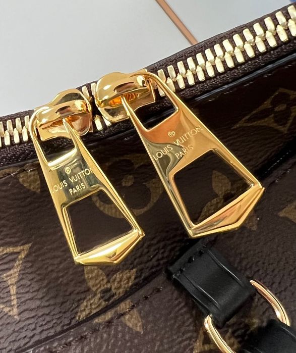 Geanta Louis Vuitton Odeon 31cm, Premium