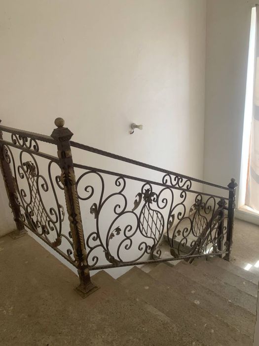 Куксарой эски 16 йиллик Чигатой махаллада файзли хонадон сотилади.