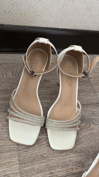 продам туфли 37 размера