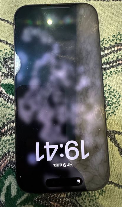 Продам айфон 16 про