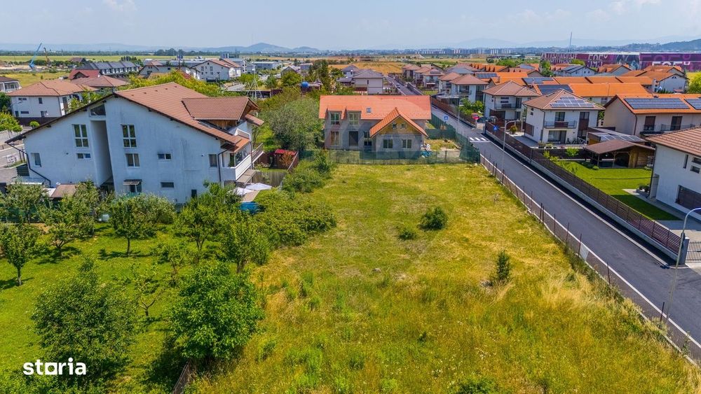 Teren Intravilan | 885 Mp | Ghimbav | View Postăvaru | Comision 0%