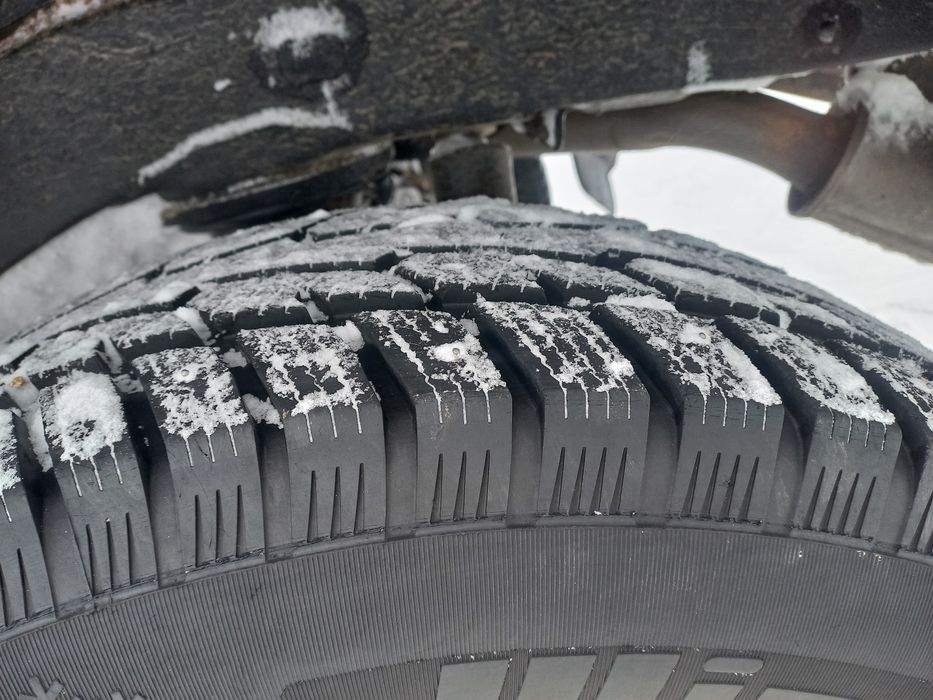 Продам тайота сурф