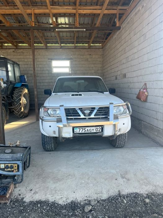 Продам нисан патрол 2000г